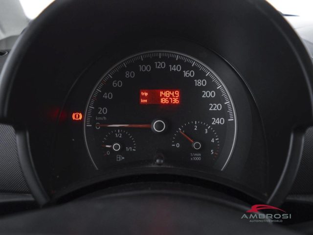 VOLKSWAGEN New Beetle usata 12