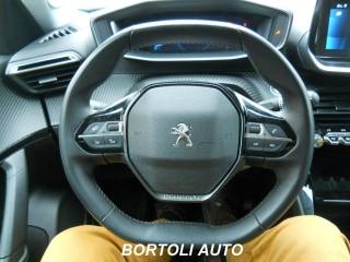 PEUGEOT 2008 usata, con Controllo automatico clima