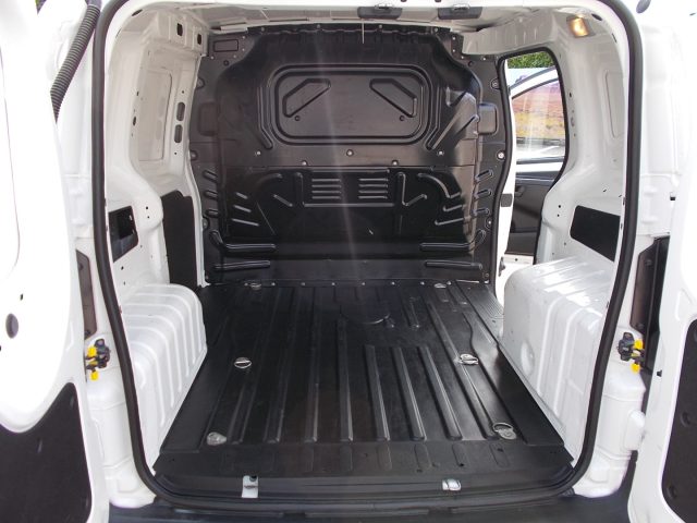 FIAT Fiorino usata, con Controllo vocale