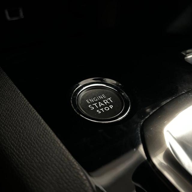 PEUGEOT 3008 usata, con Fari LED