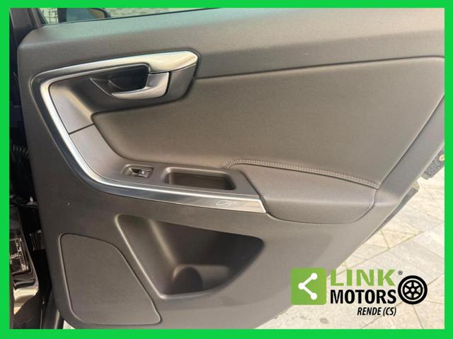 VOLVO XC60 usata, con Monitoraggio pressione pneumatici