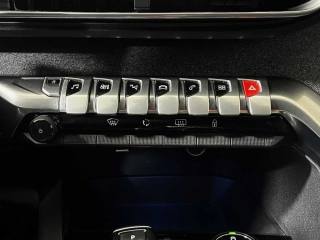 PEUGEOT 3008 usata, con Riconoscimento dei segnali stradali