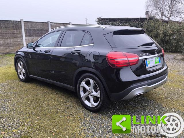 MERCEDES-BENZ GLA 180 usata, con Cerchi in lega