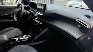 PEUGEOT 2008 usata, con USB