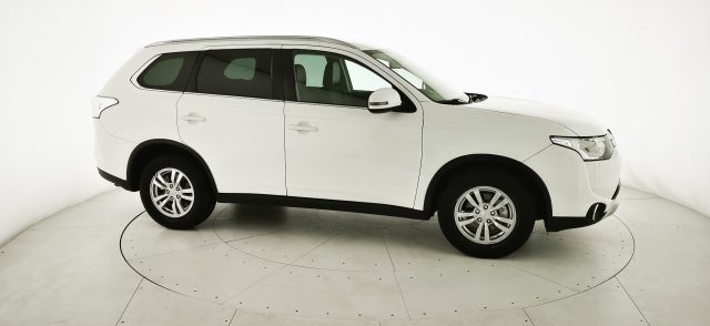 MITSUBISHI Outlander usata, con Volante in pelle