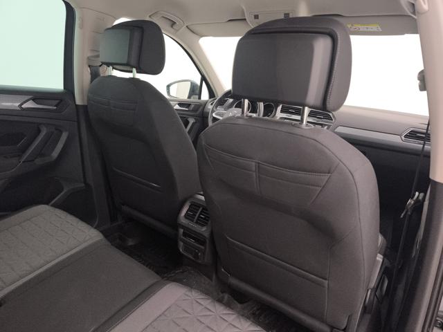 VOLKSWAGEN Tiguan usata, con Sensori di parcheggio anteriori