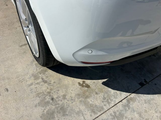 RENAULT Clio usata, con Specchietti laterali elettrici