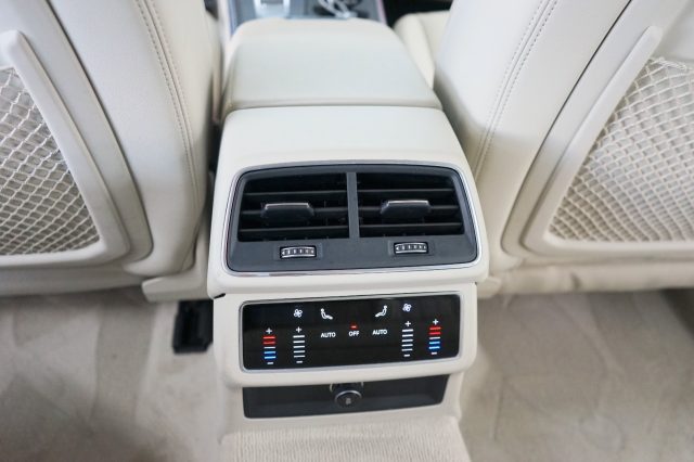 AUDI A7 usata, con Sensori di parcheggio anteriori