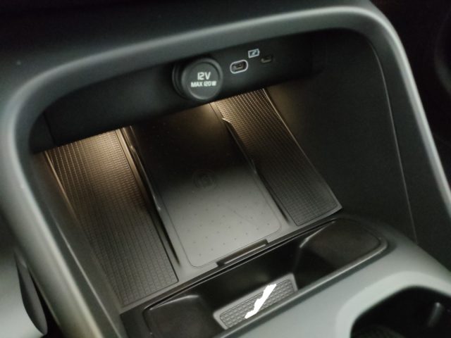 VOLVO XC40 usata, con Touch screen