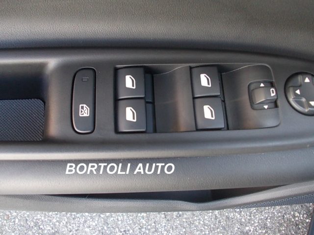 JEEP Avenger usata, con Bracciolo