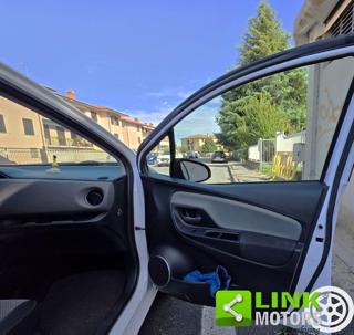 TOYOTA Yaris usata, con Volante multifunzione