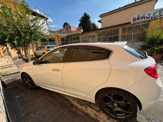 ALFA ROMEO Giulietta usata, con Autoradio