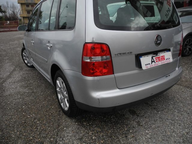 VOLKSWAGEN Touran usata 56