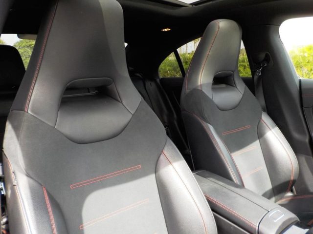 MERCEDES-BENZ CLA 180 usata, con Fari LED
