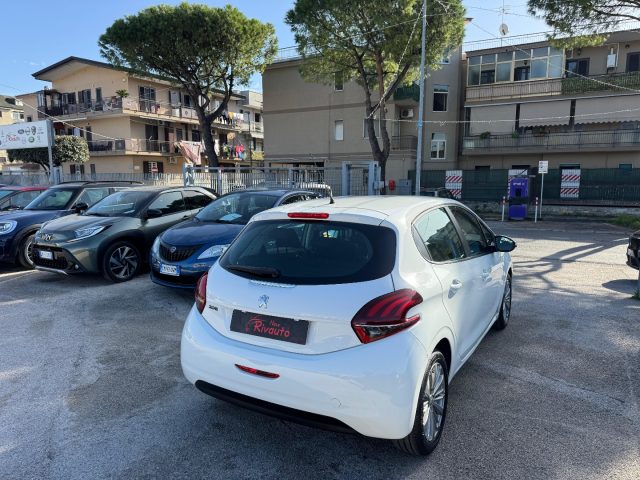 PEUGEOT 208 usata, con Alzacristalli elettrici
