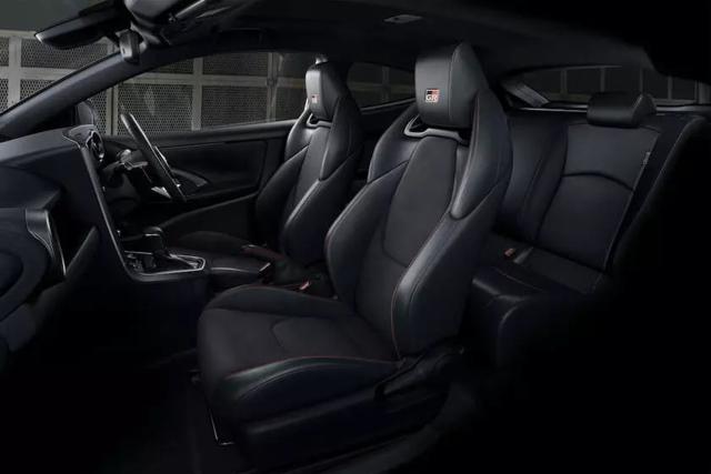 TOYOTA Yaris usata, con Airbag Passeggero