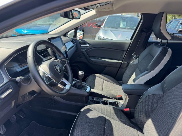 RENAULT Captur usata, con Autoradio