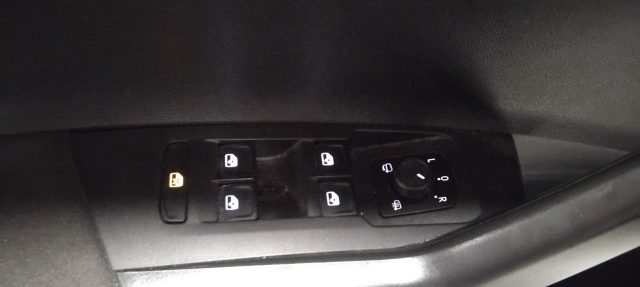 VOLKSWAGEN Polo usata, con Bracciolo