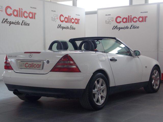 MERCEDES-BENZ SLK 200 usata, con Chiusura centralizzata