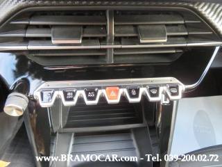 PEUGEOT 208 usata, con Touch screen