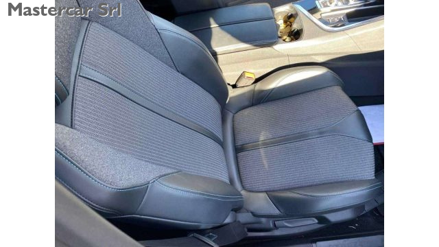 PEUGEOT 3008 usata, con Sistema di navigazione
