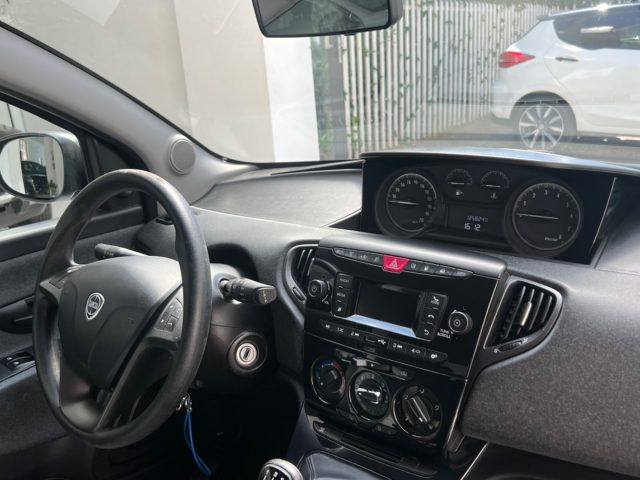 LANCIA Ypsilon usata, con Controllo trazione
