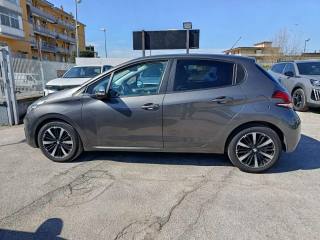 PEUGEOT 208 usata, con Airbag laterali