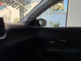 PEUGEOT 208 usata, con Freno di stazionamento elettrico