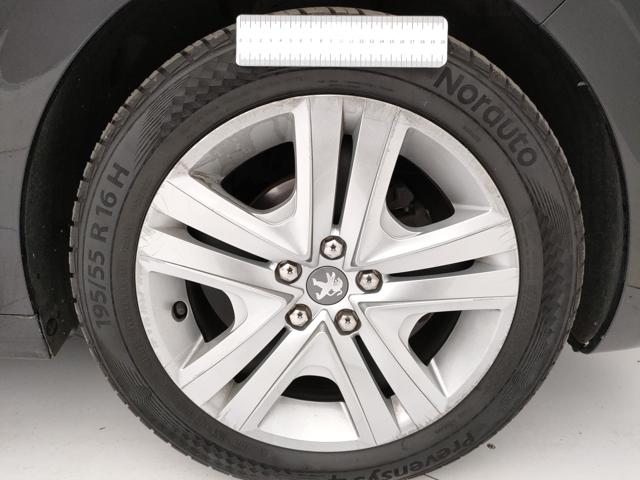 PEUGEOT 208 usata 38