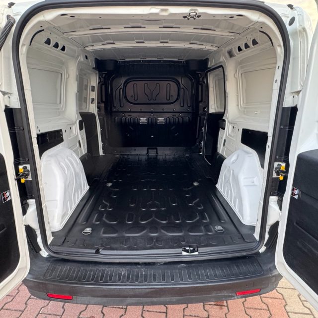 FIAT Doblo usata, con Touch screen