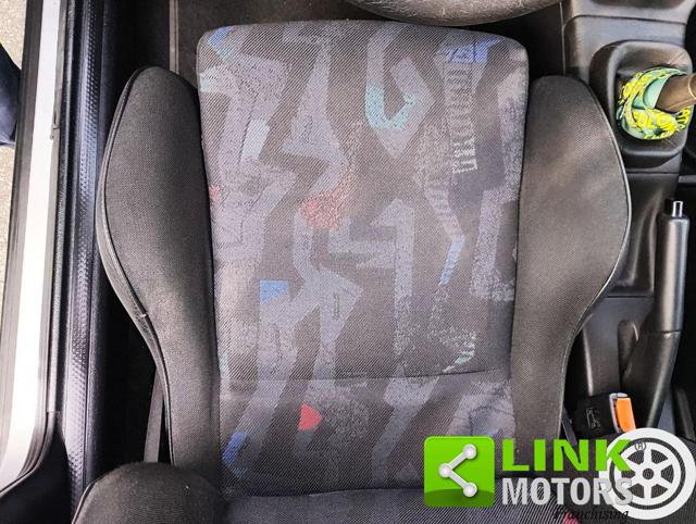 VOLKSWAGEN Golf usata, con Luci diurne