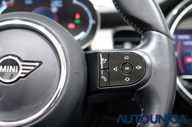 MINI Cooper usata, con USB
