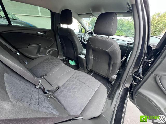 OPEL Astra usata, con Vetri oscurati