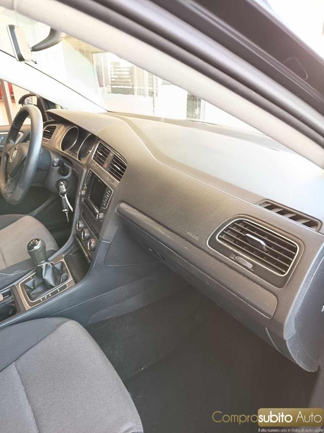 VOLKSWAGEN Golf usata 21