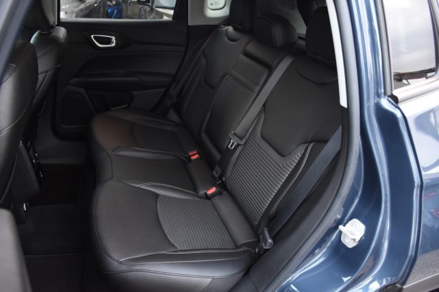 JEEP Compass usata, con Autoradio