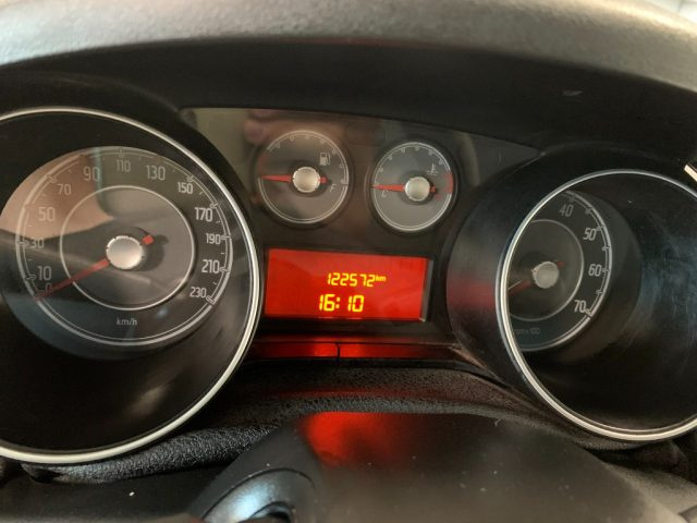 FIAT Punto usata, con Specchietti laterali elettrici