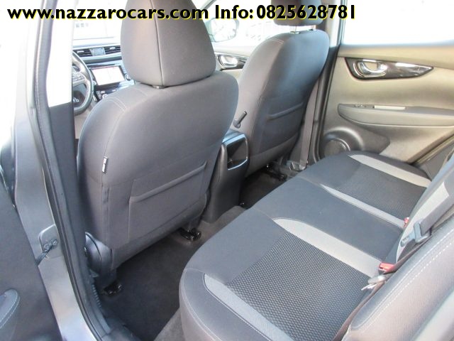 NISSAN Qashqai usata, con USB