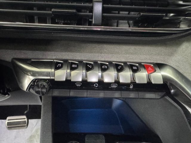 PEUGEOT 3008 usata, con Interni in pelle
