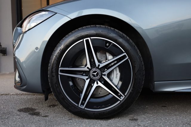 MERCEDES-BENZ C 300 usata 176