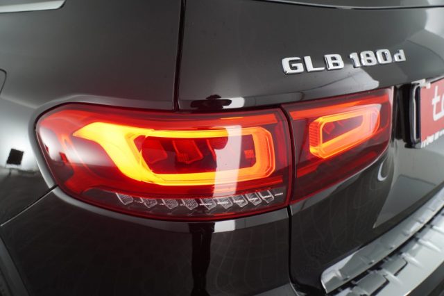 MERCEDES-BENZ GLB 180 usata 10