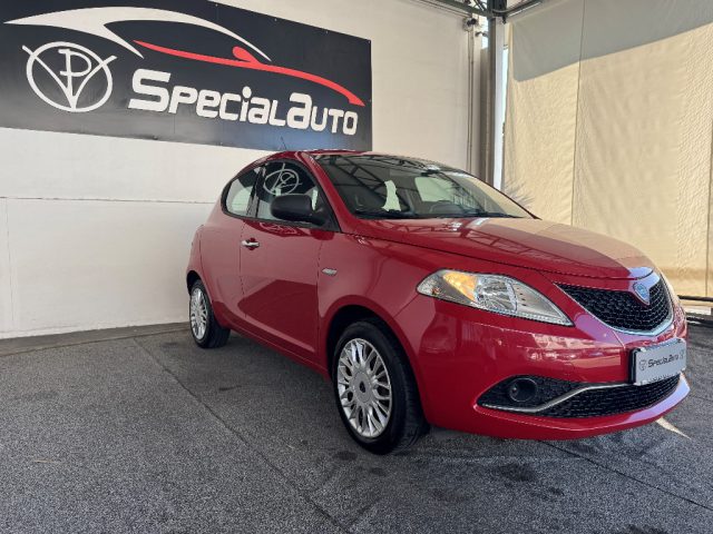 LANCIA Ypsilon usata, con Fendinebbia