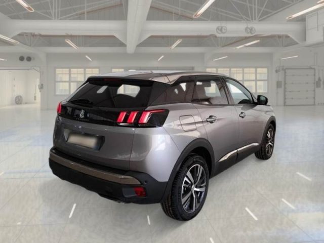 PEUGEOT 3008 usata, con Airbag