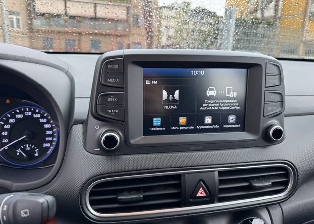 HYUNDAI Kona usata, con Airbag