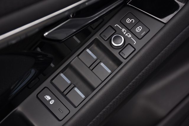 LAND ROVER Range Rover Evoque usata, con Park Distance Control