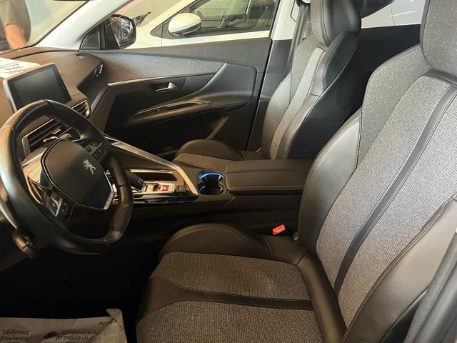PEUGEOT 3008 usata, con Alzacristalli elettrici