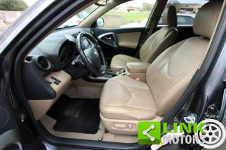 TOYOTA RAV 4 MY23 usata, con Cerchi in lega