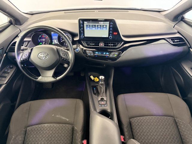 TOYOTA C-HR usata 8