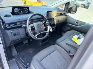HYUNDAI Staria usata, con Autoradio