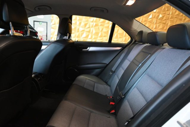 MERCEDES-BENZ C 200 usata 25