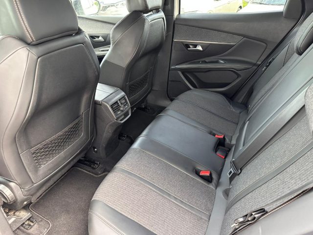 PEUGEOT 3008 usata, con Controllo automatico clima